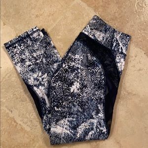 Lululemon Never Still Crop 21”